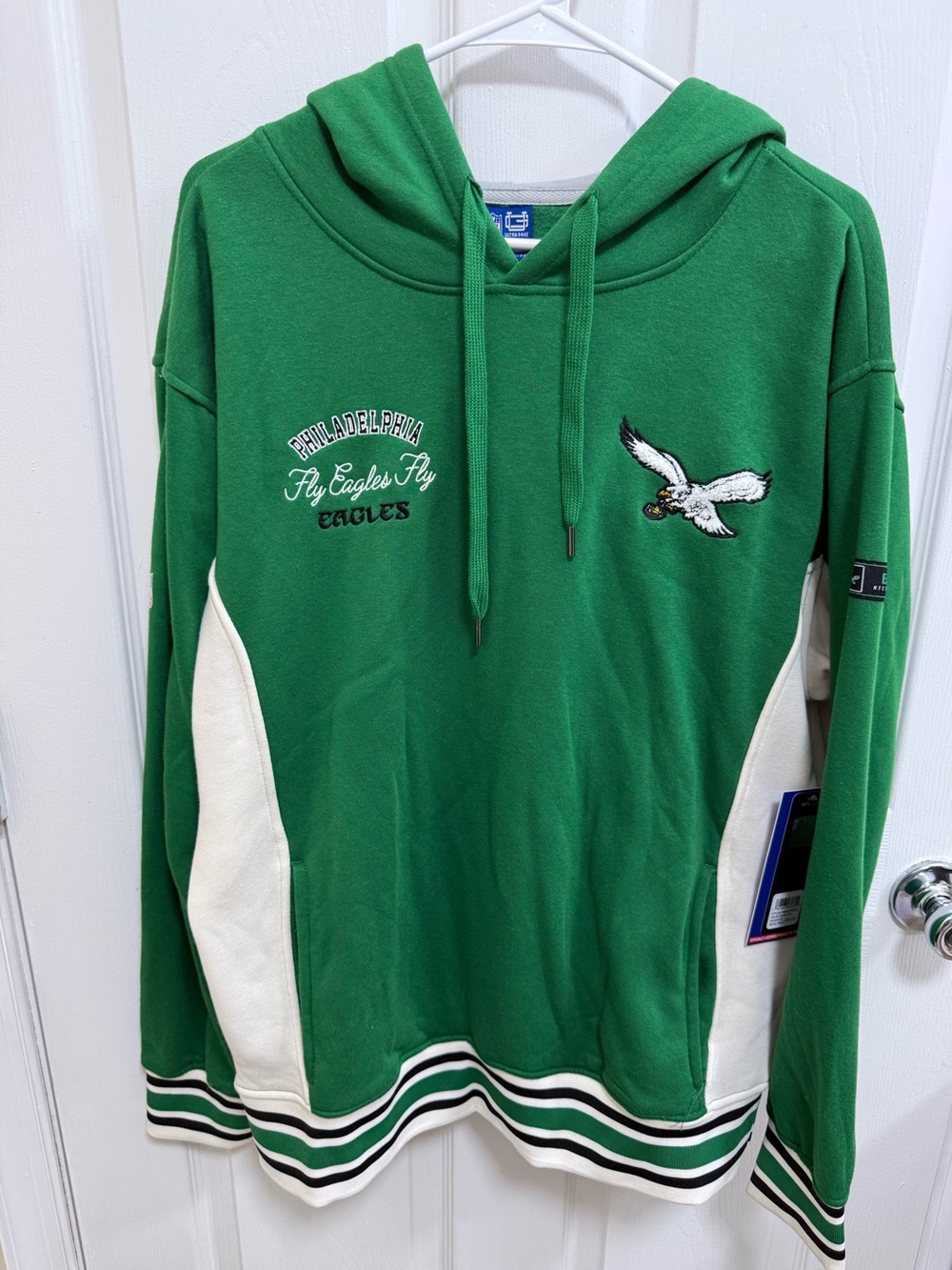 NWT NFL Philadelphia Eagles Kelly Green and Cream Hoodie, Size Large